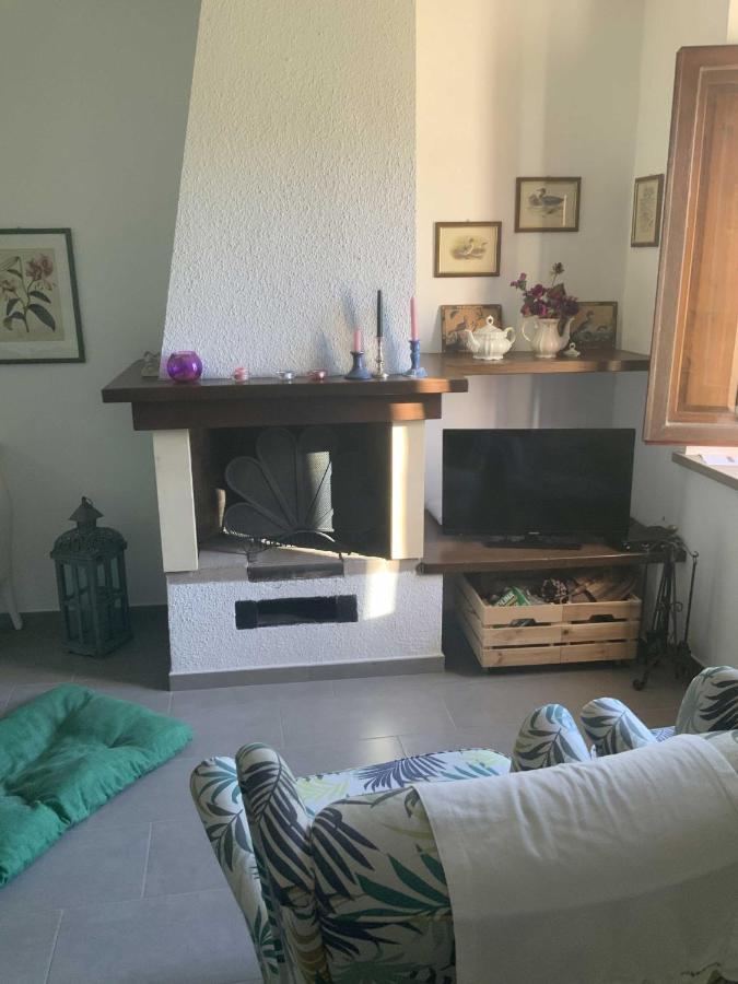 Appartamento Beahouse: casa con vista a Sassetta Esterno foto