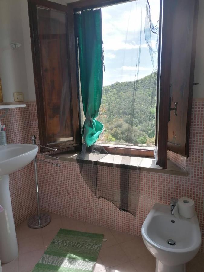 Appartamento Beahouse: casa con vista a Sassetta Esterno foto